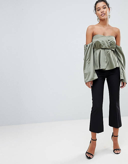 Chaki palaidinė atvirais pečiais Chaki palaidinė atvirais pečiais